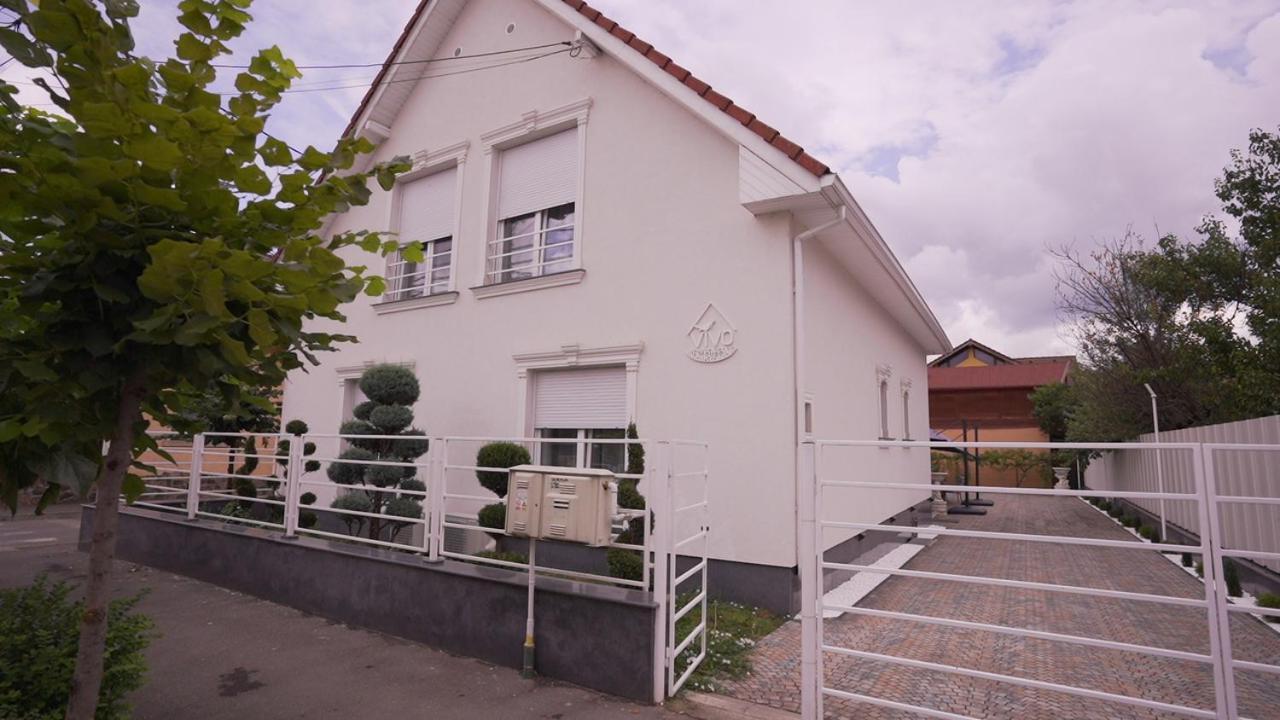 Vivo House Bed & Breakfast Targu Mures Luaran gambar